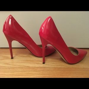 Madden Girl Red Patent Ohnice Dress Pump, Size 8